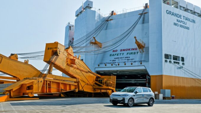 LEAPMOTOR B10 Sets Sail For Global Markets