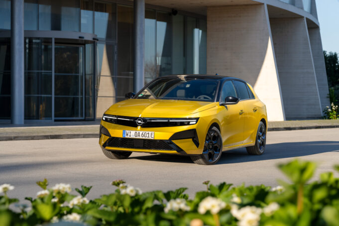 Opel Astra & Astra Sports Tourer
